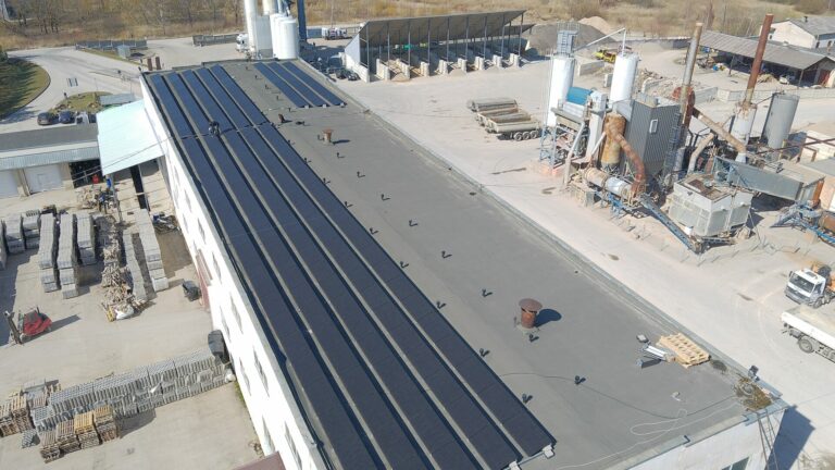 111 kW saulės elektrinė UAB „Sausta", Šiauliai