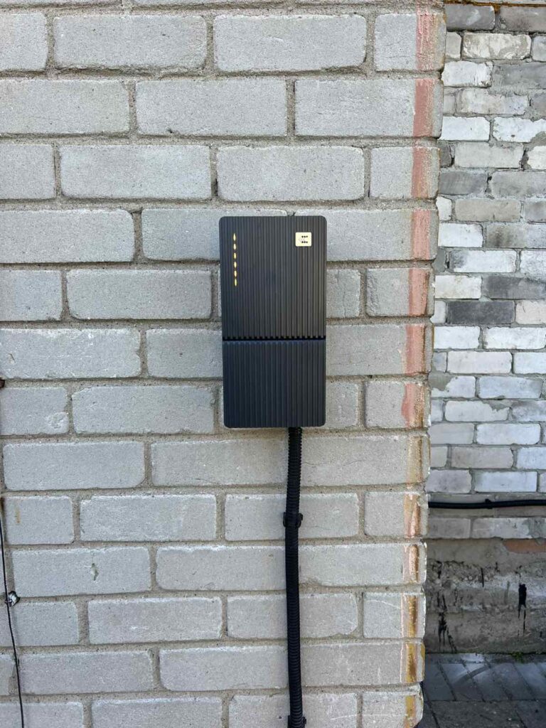 11 KW Teltonika įkrovimo stotelė be kabelio