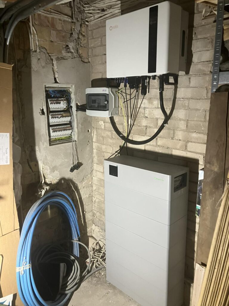 10 kW elektrinė ant plokščio stogo + 16 KWh kaupiklis Klaipėdos rajone